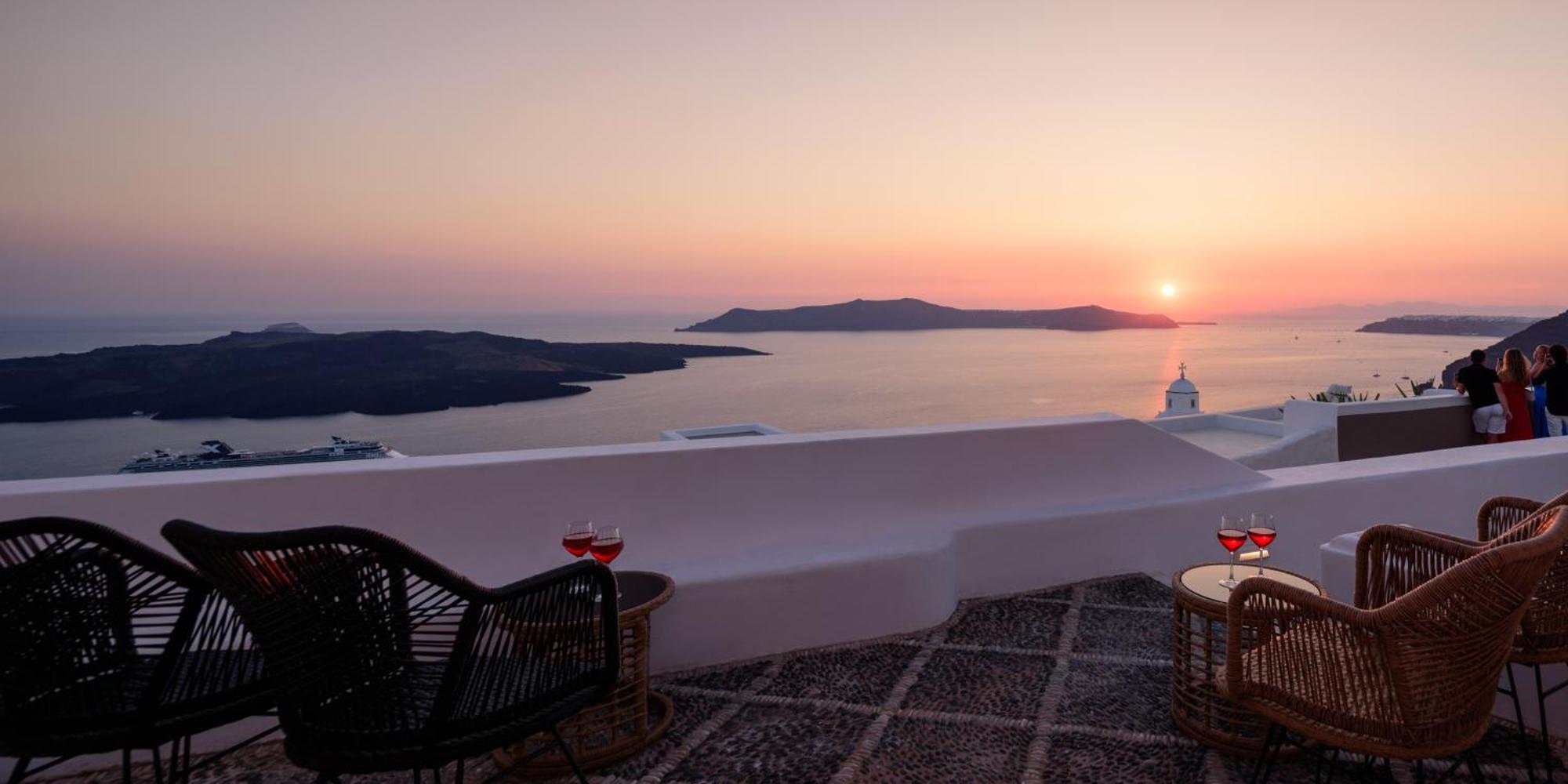 Anemos Family Suites Fira  Bagian luar foto