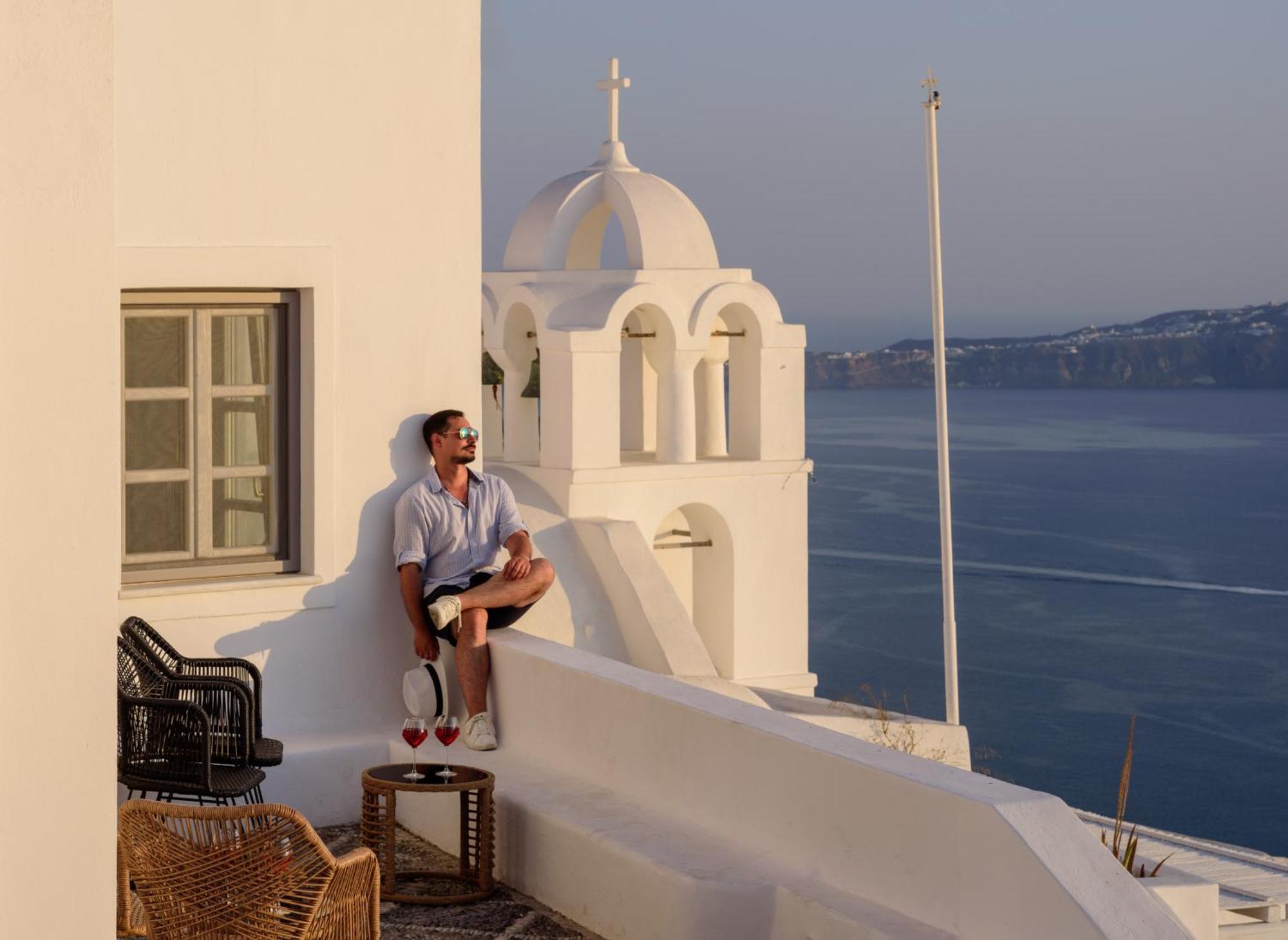 Anemos Family Suites Fira  Bagian luar foto