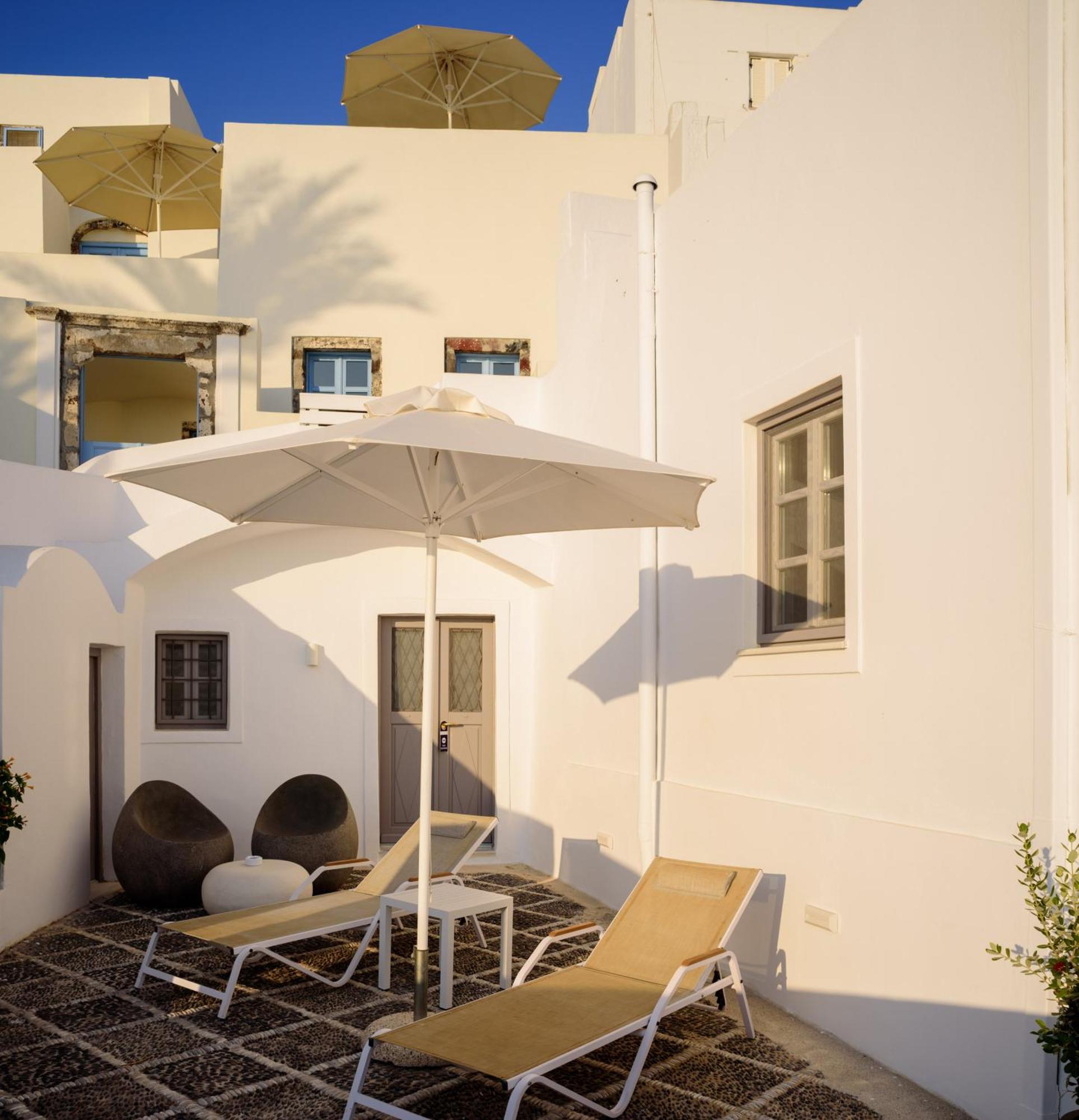 Anemos Family Suites Fira  Bagian luar foto