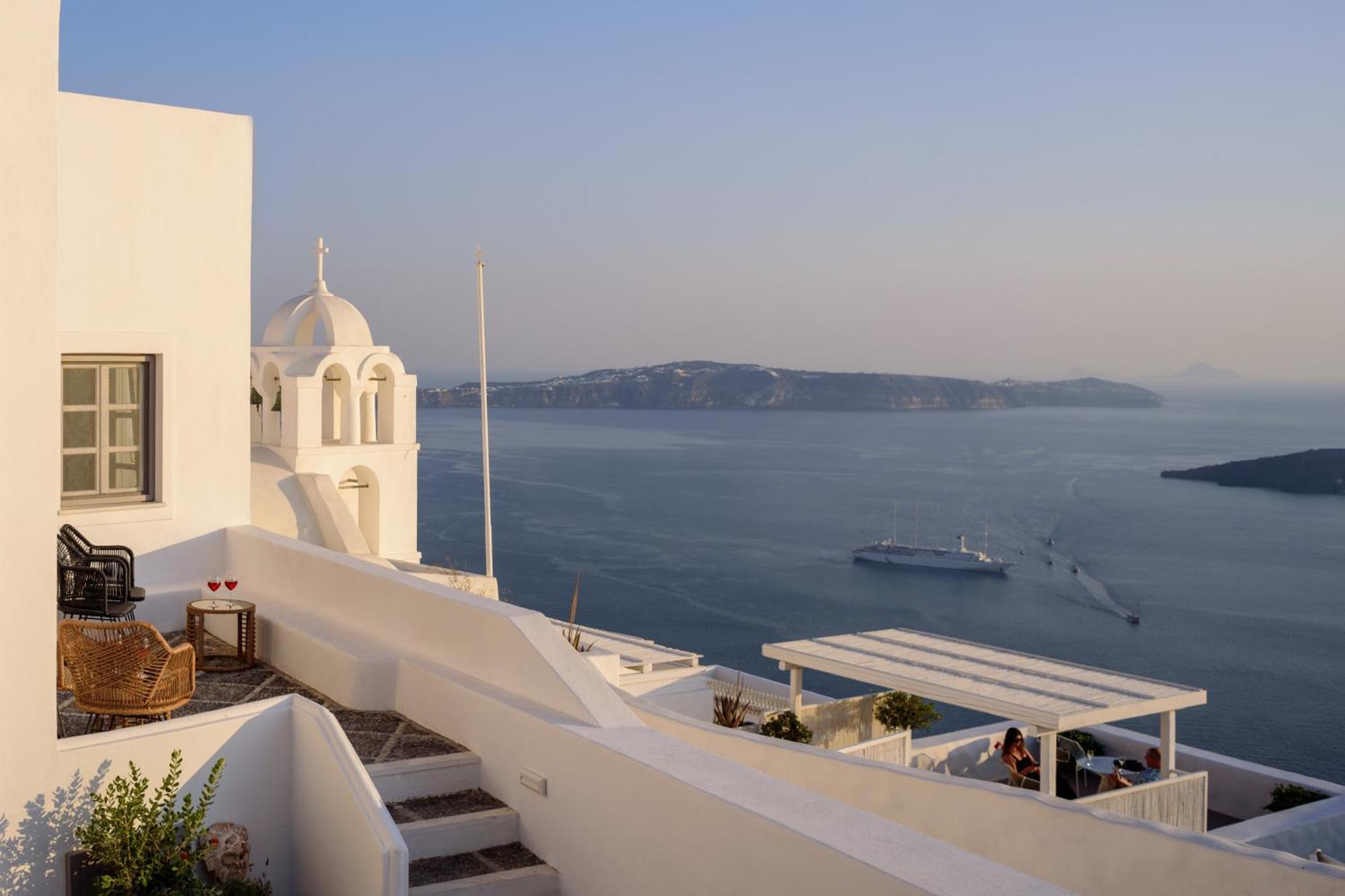 Anemos Family Suites Fira  Bagian luar foto