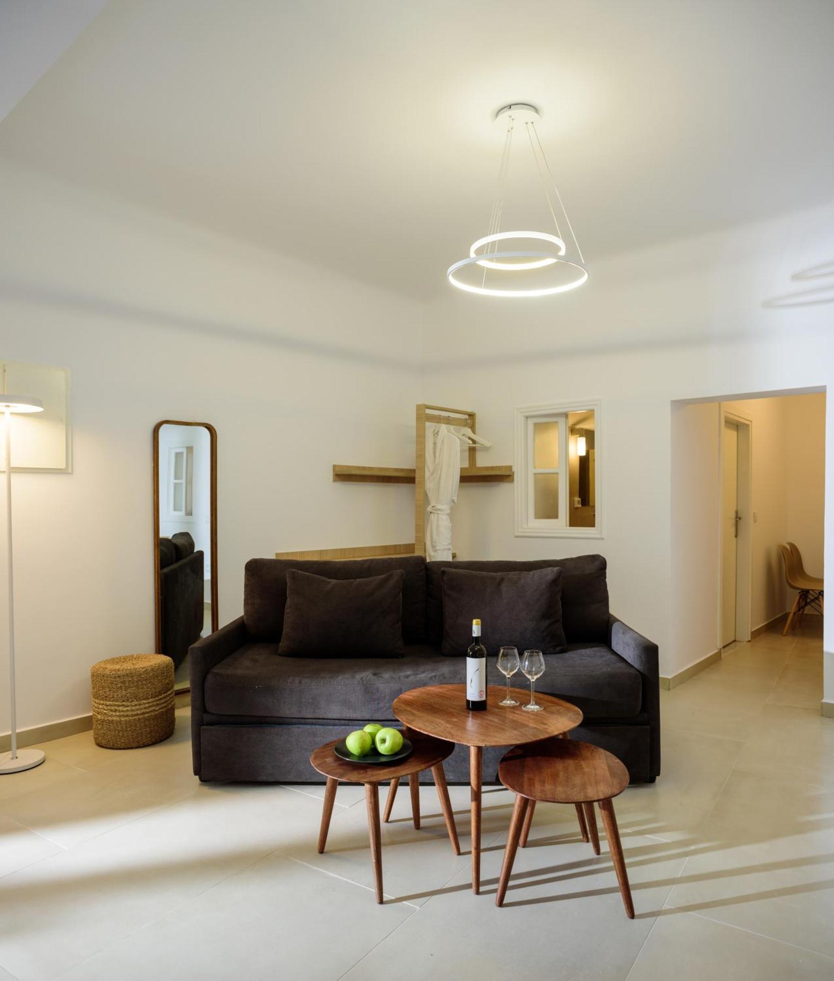Anemos Family Suites Fira  Bagian luar foto