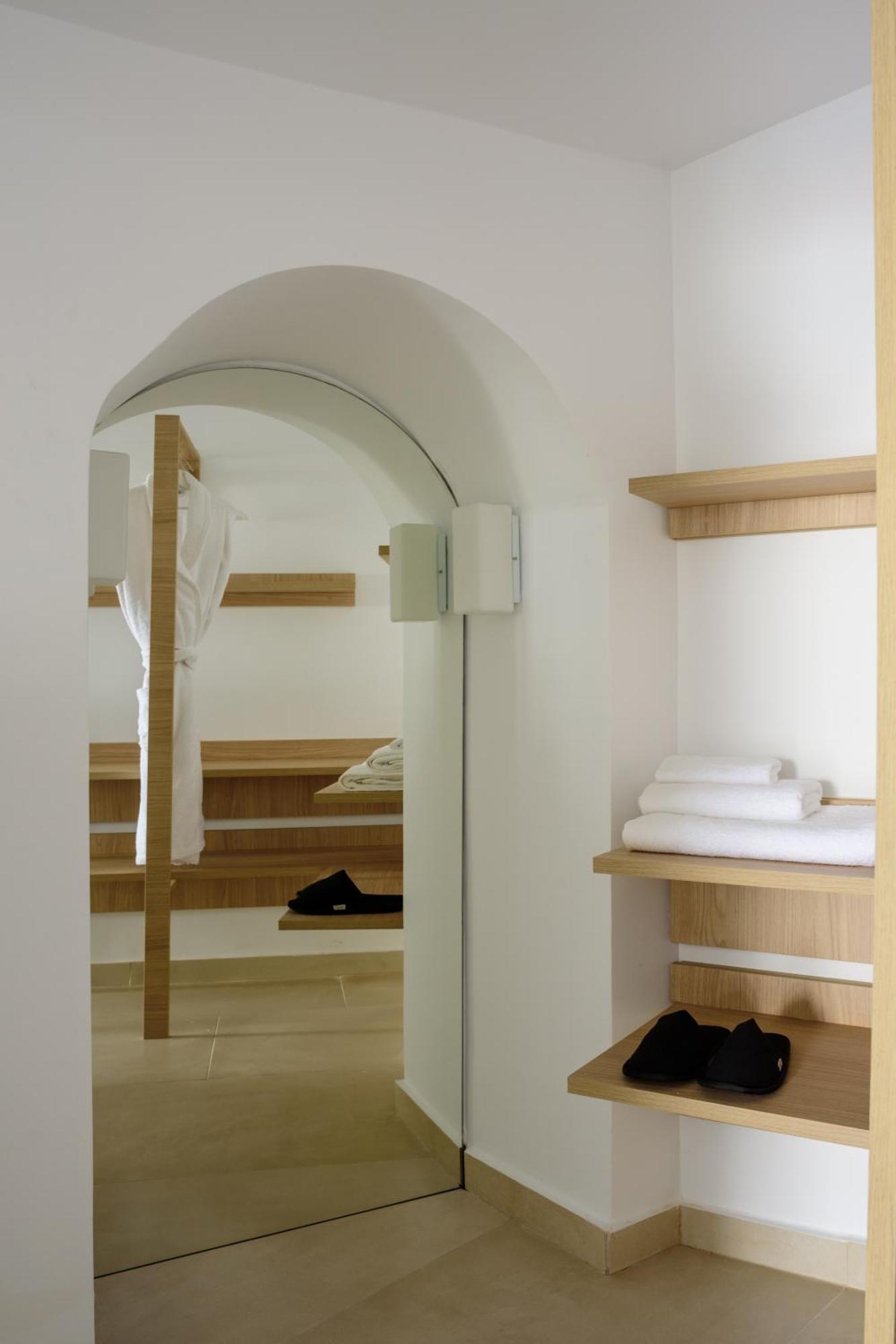 Anemos Family Suites Fira  Bagian luar foto