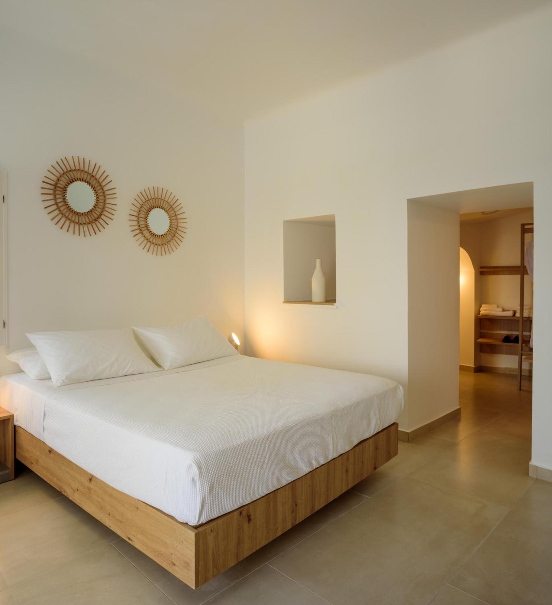 Anemos Family Suites Fira  Bagian luar foto
