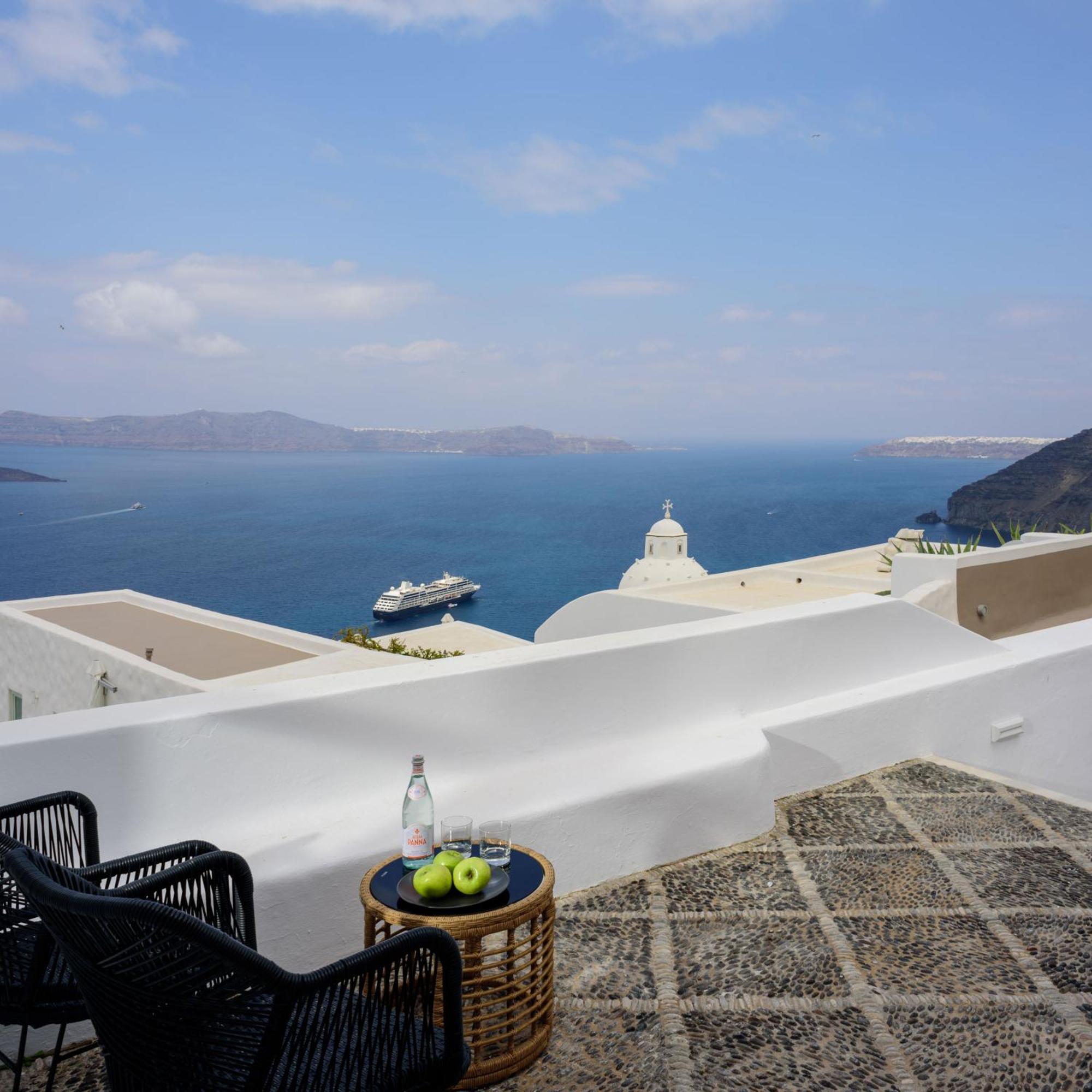 Anemos Family Suites Fira  Bagian luar foto